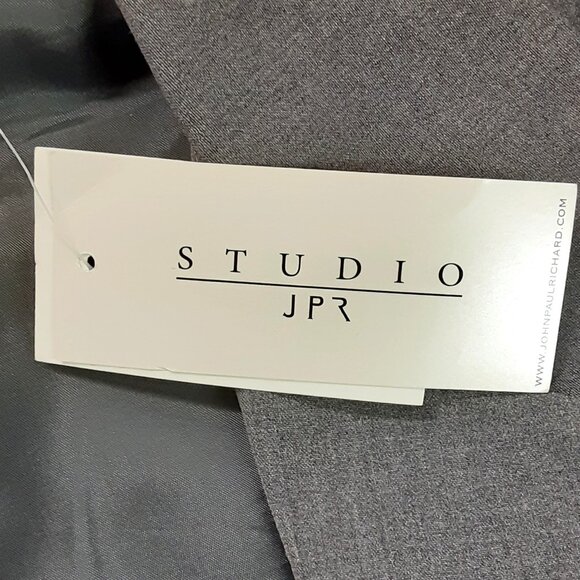 Studio JPR Woman's Jacket Size LARGE, Gray, Hook Closure, Ruffle Design - Picture 5 of 10